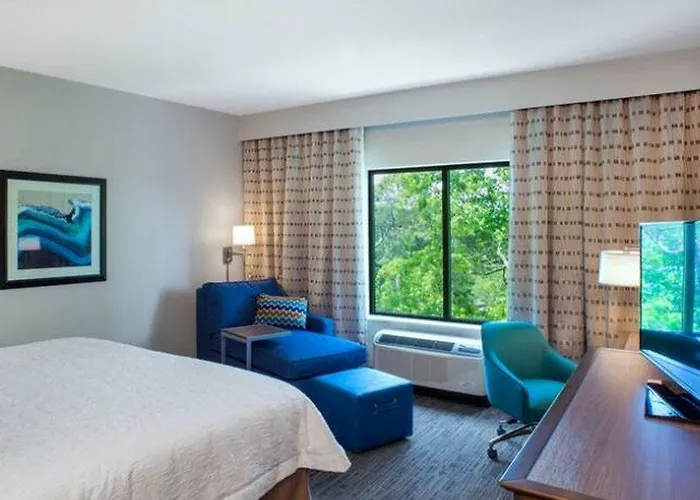 Hampton Hotel 3*